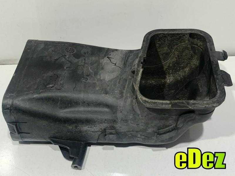 Deflector / tub admisie aer dreapta BMW Seria 7 (2008-2015) [F01, F02] 7577470