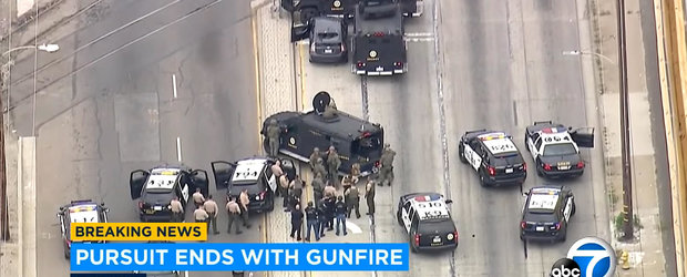 Demonstratie de forta a politiei din California: roboti, drone, SWAT, caini si zeci de politisti pentru o Toyota Prius