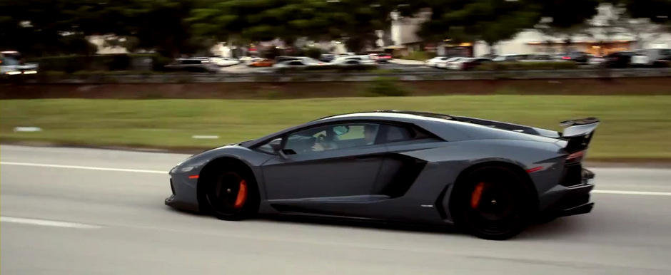 Demonstratie de forta la bordul unui Lamborghini Aventador de 900 cai putere! Demonstratie de forta la bordul unui Lamborghini Aventador de 900 cai putere!