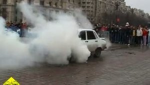Demonstratii auto 22,23,26.02.2005 - Casa Poporului - Cerculete - Burnout
