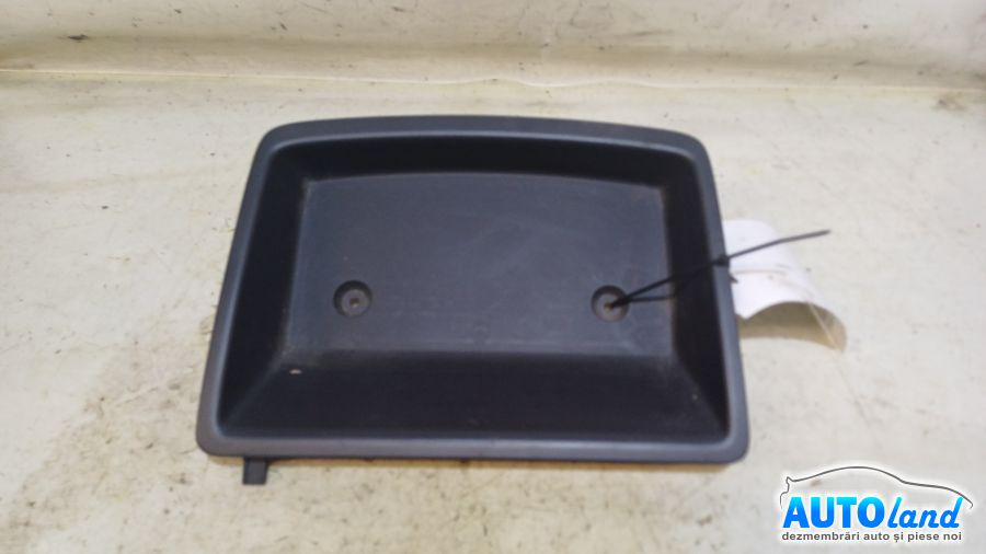 Depozit Consola Volkswagen GOLF V 1K1 2003