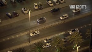 Desert Drifters: reportaj VICE despre arabii nebuni care fac drifturi pe sosea