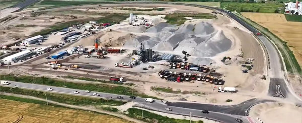 Desfasurare de forte cum numai in China mai vezi. Autostrada din Romania unde acum pe santier sunt 590 de oameni si 326 de utilaje