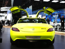 Detroit 2011: Mercedes SLS AMG E-Cell