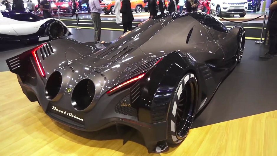 Devel Sixteen - Poze reale