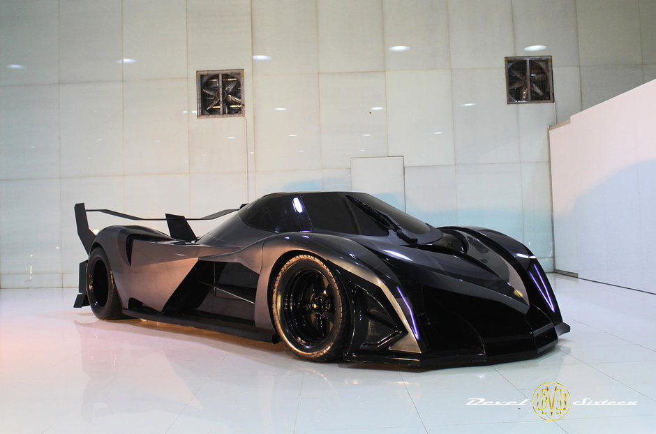 Devel Sixteen