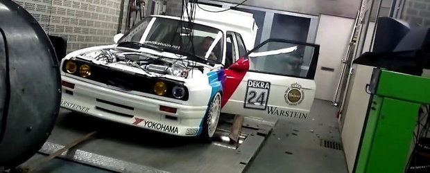 Dezastru pe dyno: Un BMW E30 Turbo e avariat de o explozie de pneu