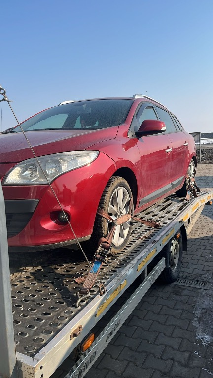 Dezmembra Renault Megane 3 1.4 TCE din 2011