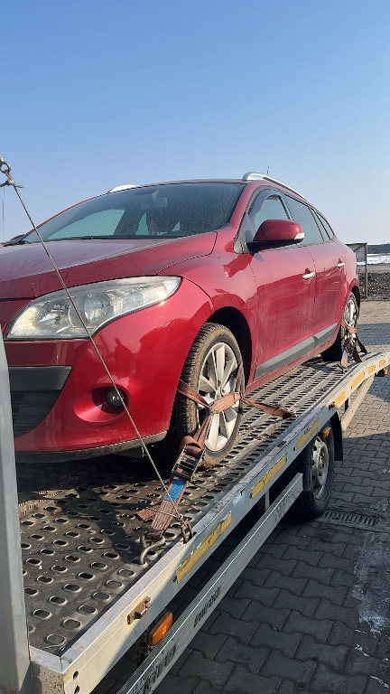 Dezmembra Renault Megane 3 1.4 TCE din 2011