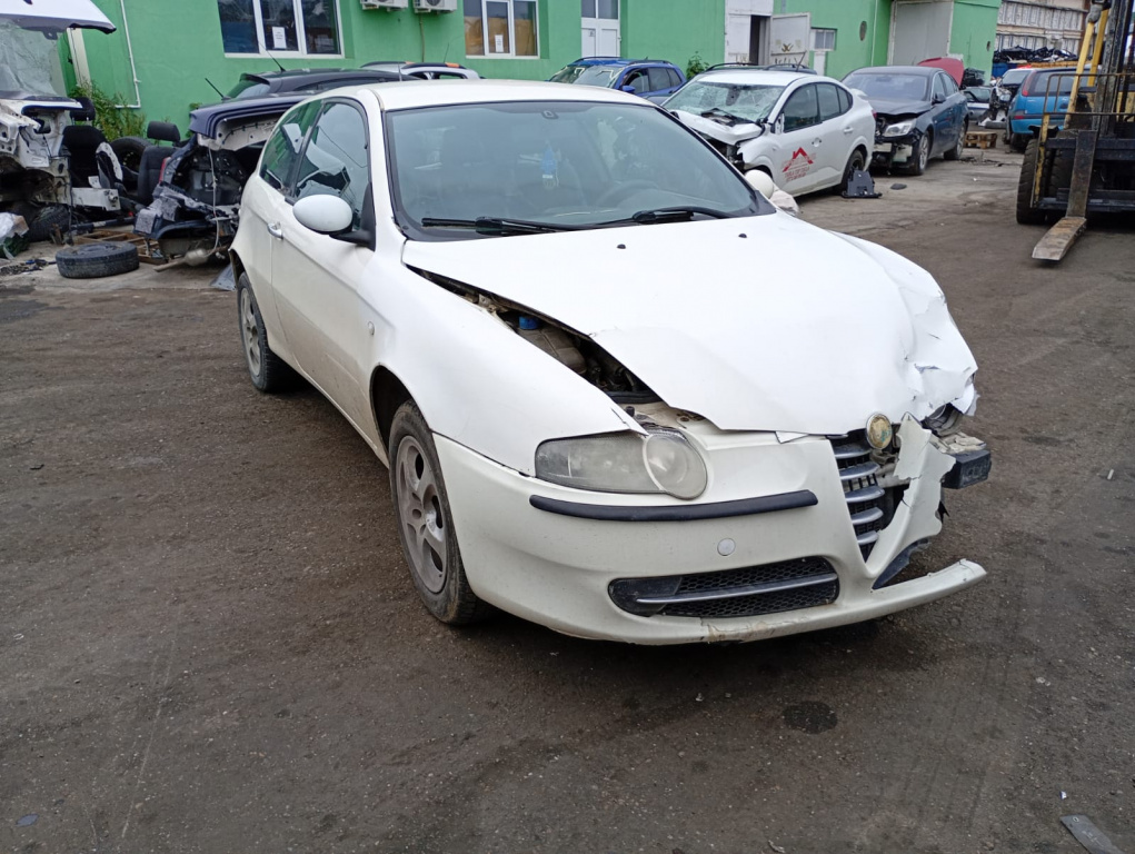 Dezmembram Alfa Romeo 147 [2000 - 2004] 1.9 jtd 937a5000
