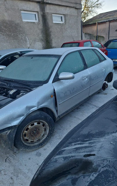 Dezmembram Audi A3 8L [1996 - 2000] Hatchback 5-usi 1.9 TDI MT (110 hp)