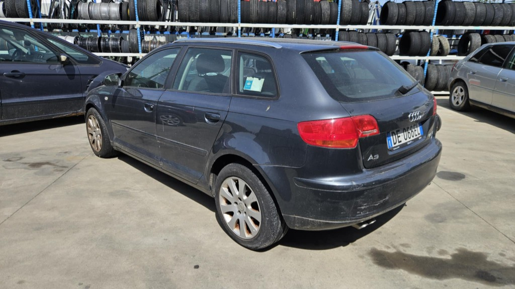 Dezmembram audi a3 8p 2.0 tdi bmm 2007