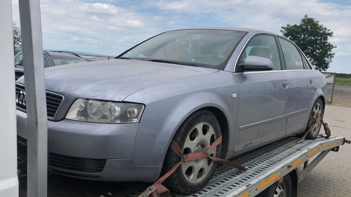 Dezmembram Audi A4 1.6 benzina an fabr 2004