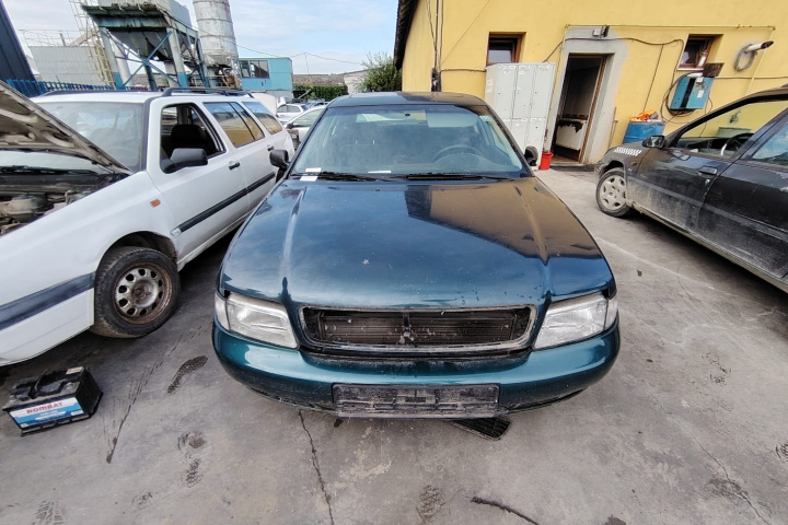 Dezmembram Audi A4 B5 [1994 - 1999] Sedan 1.6 MT (101 hp)