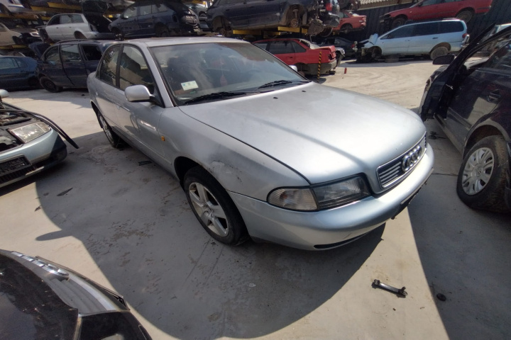 Dezmembram Audi A4 B5 [1994 - 1999] Sedan 1.6 MT (101 hp)