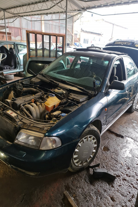 Dezmembram Audi A4 B5 [1994 - 1999] Sedan 1.6 MT (101 hp)