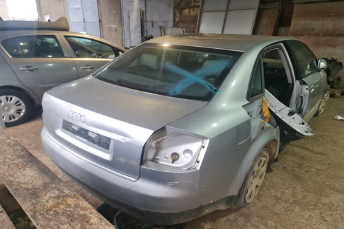 Dezmembram Audi A4 B6 [2000 - 2005] Sedan 1.9 TDI 5MT (130 hp)