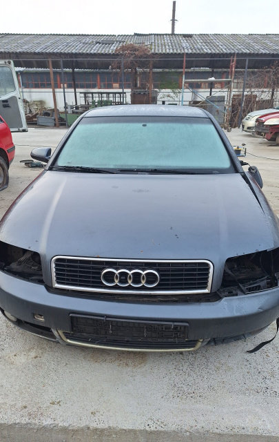 Dezmembram Audi A4 B6 [2000 - 2005] Sedan 2.5 TDI MT quattro (180 hp)