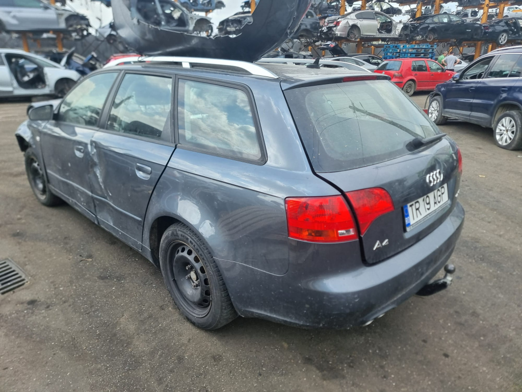 Dezmembram Audi A4 B7 [2004 - 2008] 1.9 tdi BRB