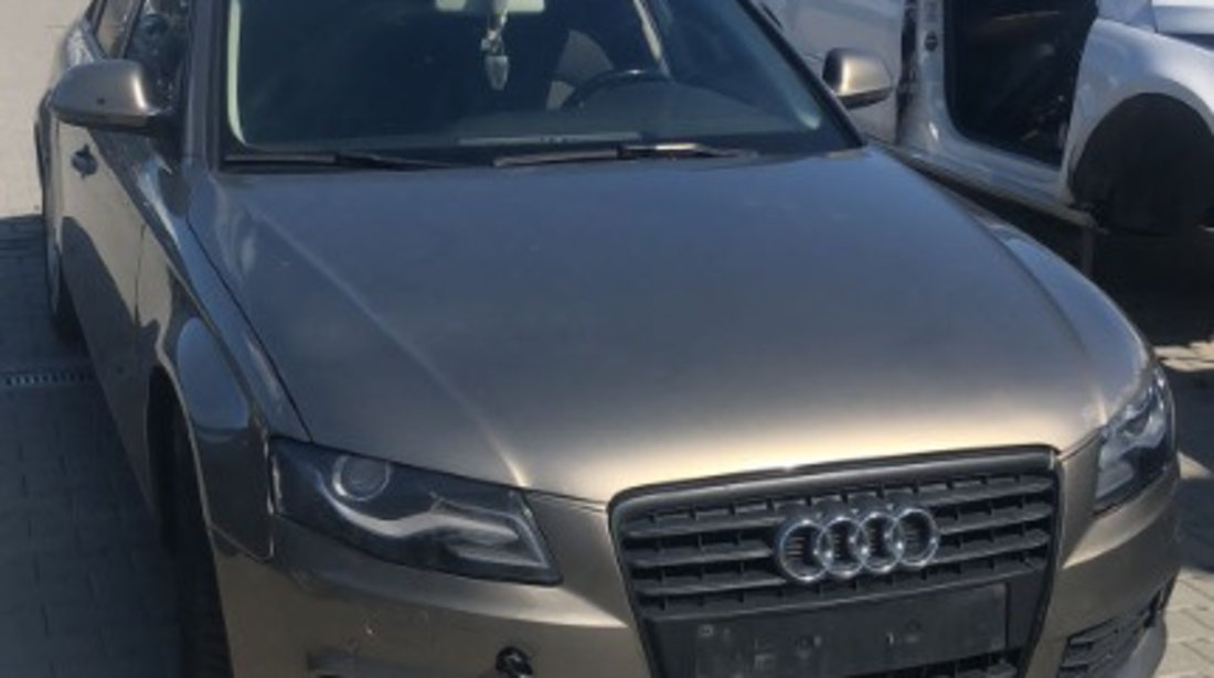 Dezmembram Audi A4 B8 2.7 TDI an fabr.2010