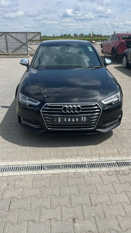 Dezmembram Audi A4 B9 2.0 TDI s-line din 2016