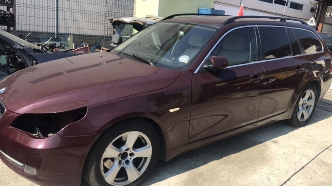 Dezmembram bmw E61 525d 197CP