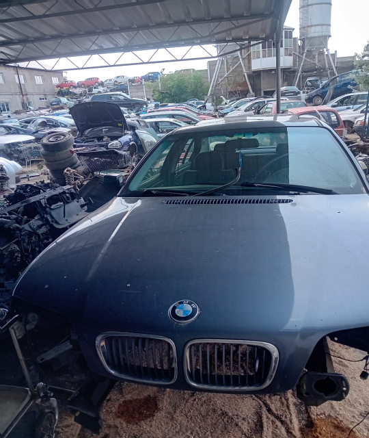 Dezmembram BMW Seria 3 E46 [1997 - 2003] Sedan 4-usi 316i MT (105 hp)