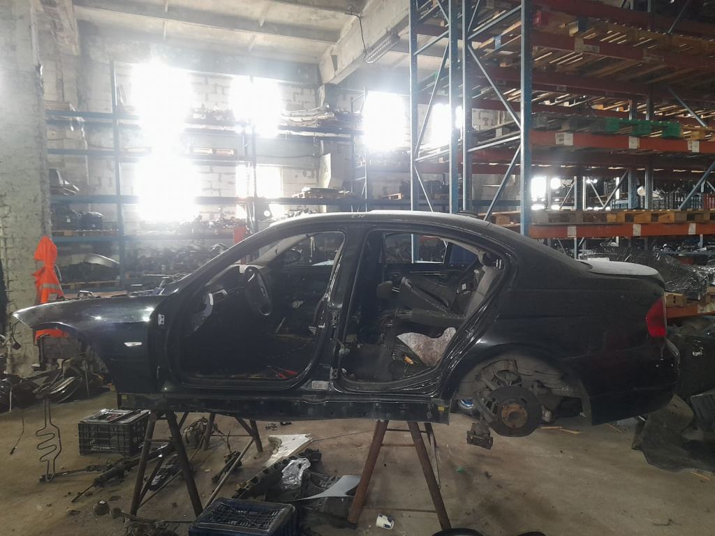 Dezmembram BMW Seria 3 E90 [2004 - 2010] 2.0 d M47D20