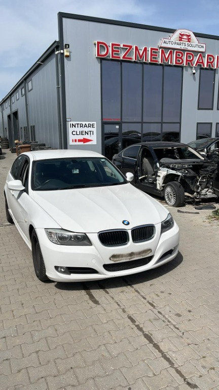 Dezmembram BMW seria 3 E90 320D 184 cp an fabricatie 2010