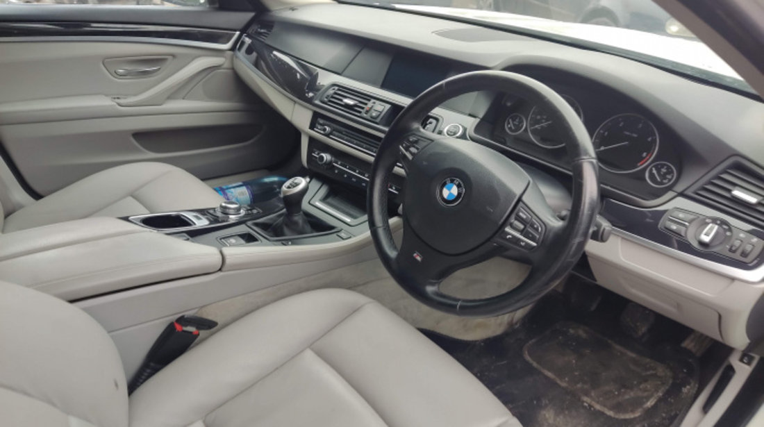 Dezmembram BMW Seria 5 F07/F10/F11 [2009 - 2013] Sedan 520 d MT (184 hp)