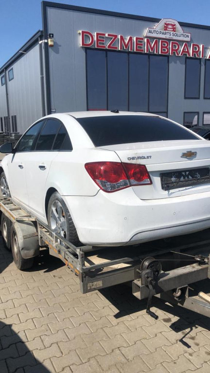 Dezmembram Chevrolet Cruze 1.8 B an fabr. 2011 Automat