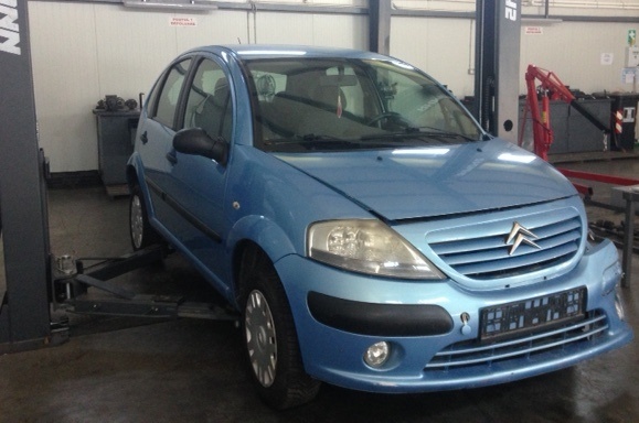 Dezmembram Citroen C3,1.4 benzina,an fabricatie 2005