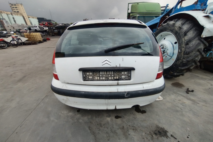 Dezmembram Citroen C3 [2002 - 2010] Hatchback 1.4 HDi MT (70 hp)