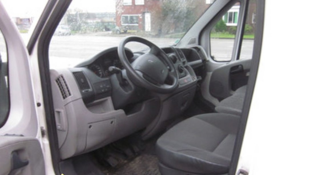 Dezmembram citroen jumper 2 2hdi an 2008