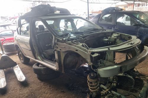 Dezmembram Dacia Logan [2004 - 2008] Sedan 1.4 MT (75 hp)