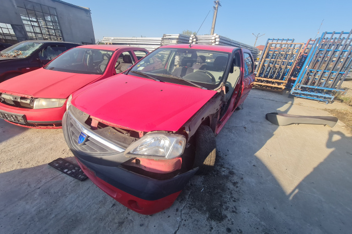Dezmembram Dacia Logan [2004 - 2008] Sedan 1.5 dci MT (68hp)