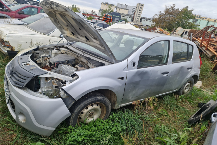 Dezmembram Dacia Sandero [2008 - 2012] Stepway hatchback 5-usi 1.4 (75 hp)