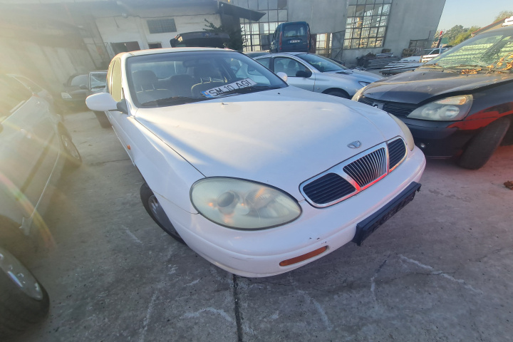 Dezmembram Daewoo Leganza [1997 - 2002] Sedan 2.0 MT (133 hp) LEGANZA MOTOR 2.0 BENZINA AN 1999