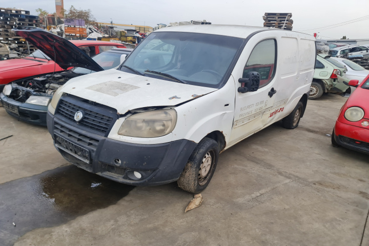 Dezmembram Fiat Doblo 2 [2009 - 2015] Minivan 4-usi 1.3 M-JET MT (90 hp)