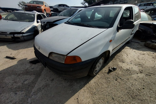 Dezmembram Fiat Punto [1993 - 1999] Hatchback 3-usi 1.1 MT (55 hp)