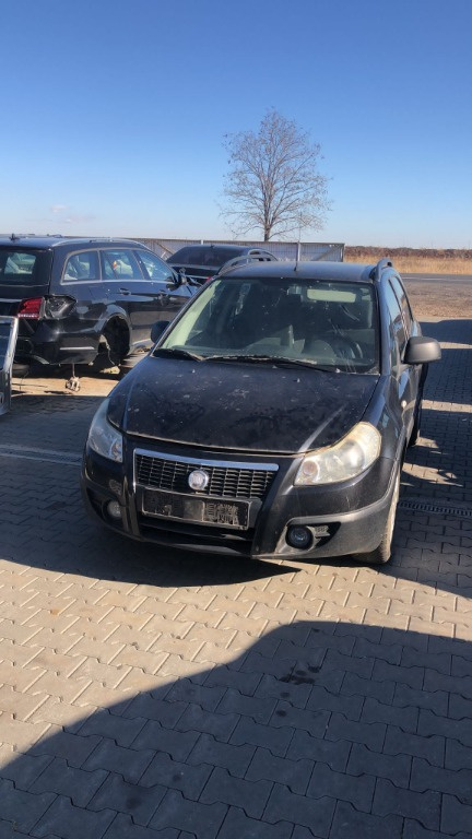 Dezmembram Fiat Sedici 1.6 B an fabr. 2009