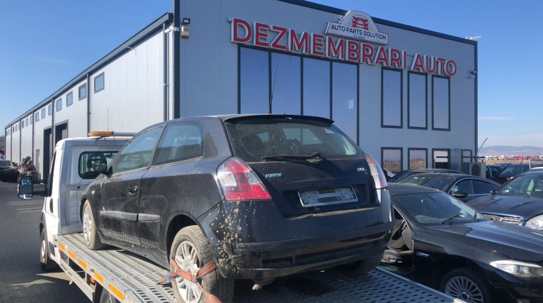 Dezmembram Fiat Stilo 1.6 benzina an fabr 2003