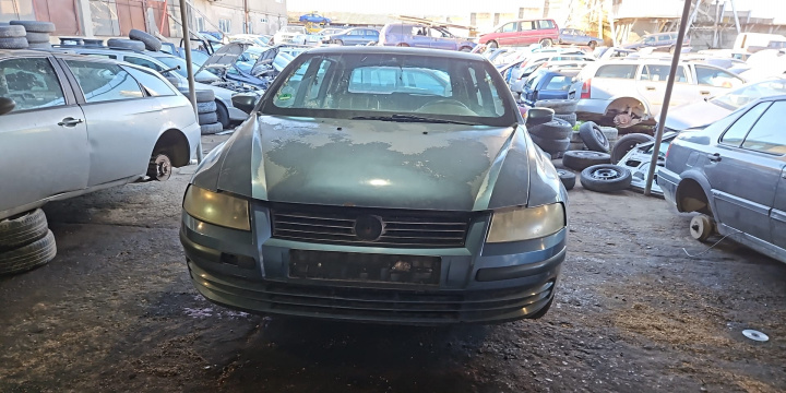 Dezmembram Fiat Stilo [2001 - 2010] Hatchback 5-usi 1.6 MT (103 hp)
