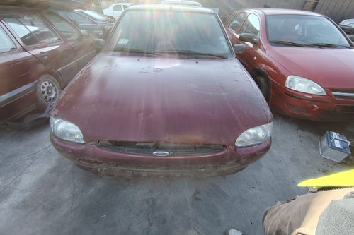 Dezmembram Ford Escort 5 [facelift] [1992 - 1995] Sedan 1.8 D MT (60 hp)
