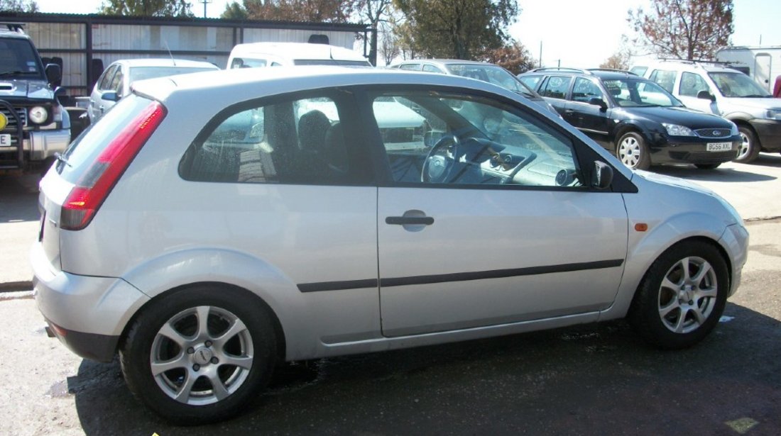 Dezmembram Ford Fiesta 1 4tdci an 2004