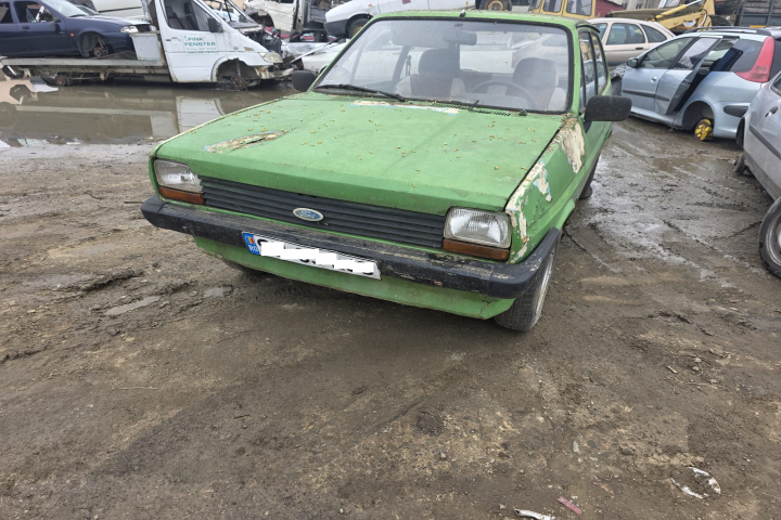 Dezmembram Ford Fiesta [1976 - 1983] Hatchback 3-usi 1.1 X MT (69 hp)
