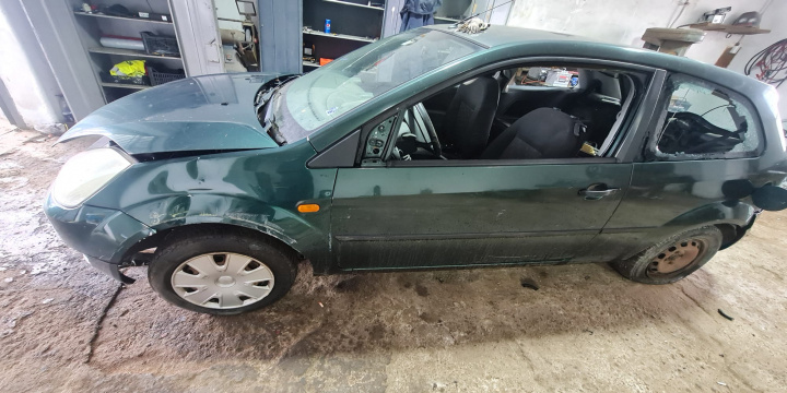 Dezmembram Ford Fiesta 5 [2001 - 2007] Hatchback 3-usi 1.4 TDCi MT (68 hp)