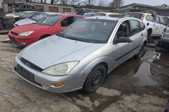 Dezmembram Ford Focus [1998 - 2004] Hatchback 5-usi 1.6 MT (101 hp)