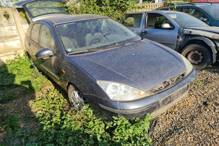 Dezmembram Ford Focus [1998 - 2004] Hatchback 5-usi 1.8 MT TDCi (101 hp)