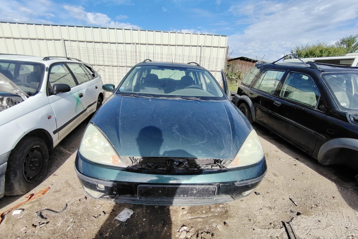 Dezmembram Ford Focus [1998 - 2004] wagon 5-usi 1.6 MT (101 hp)